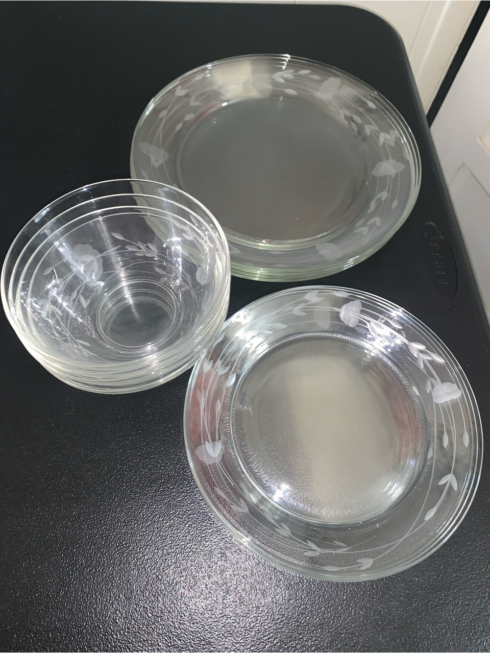 Princess House glass plates - Picture 5 of 5